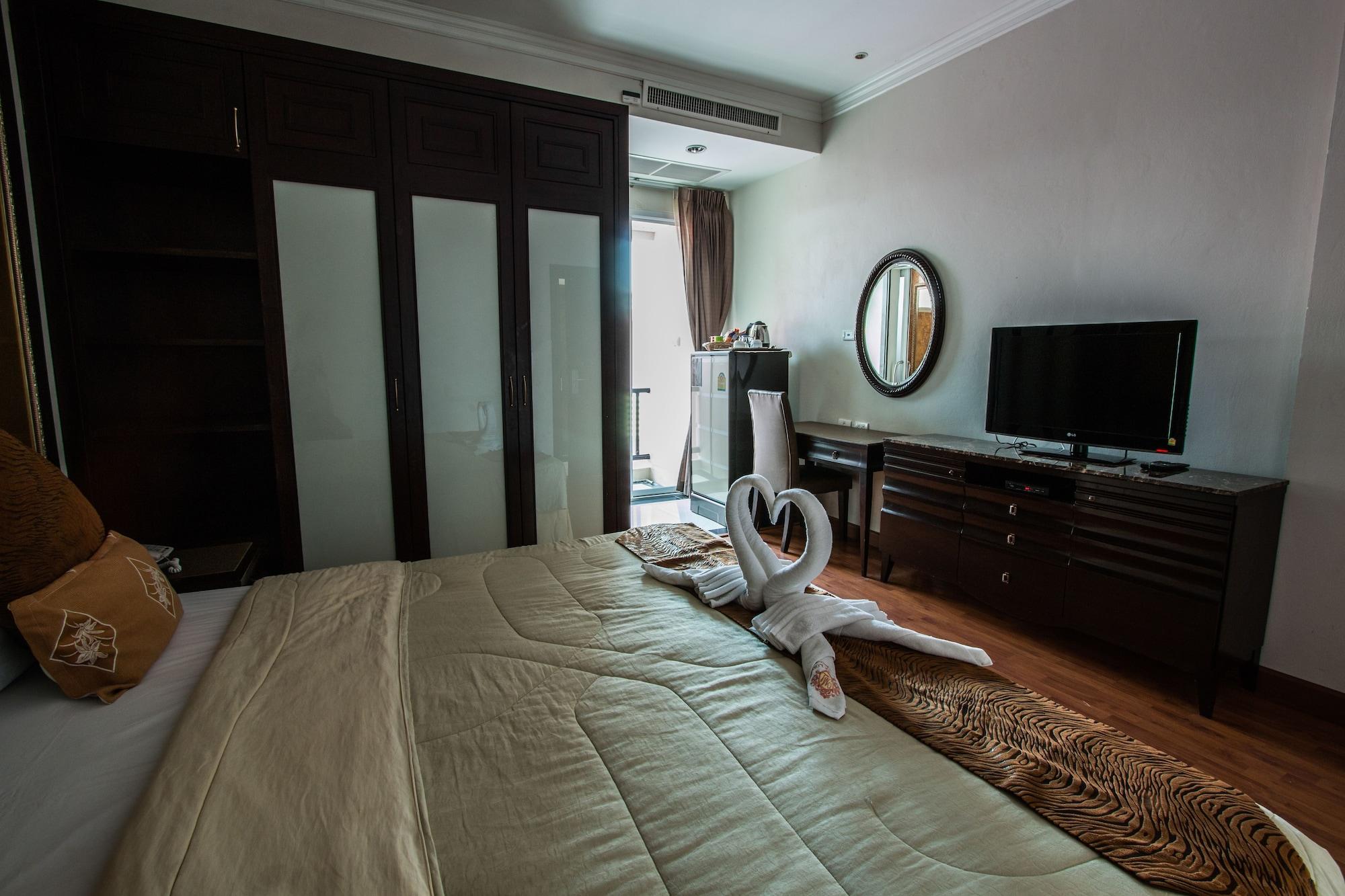 Suntosa Resort Ko Lan Bagian luar foto