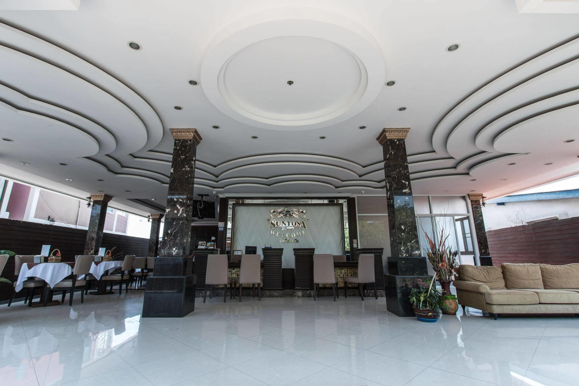 Suntosa Resort Ko Lan Bagian luar foto
