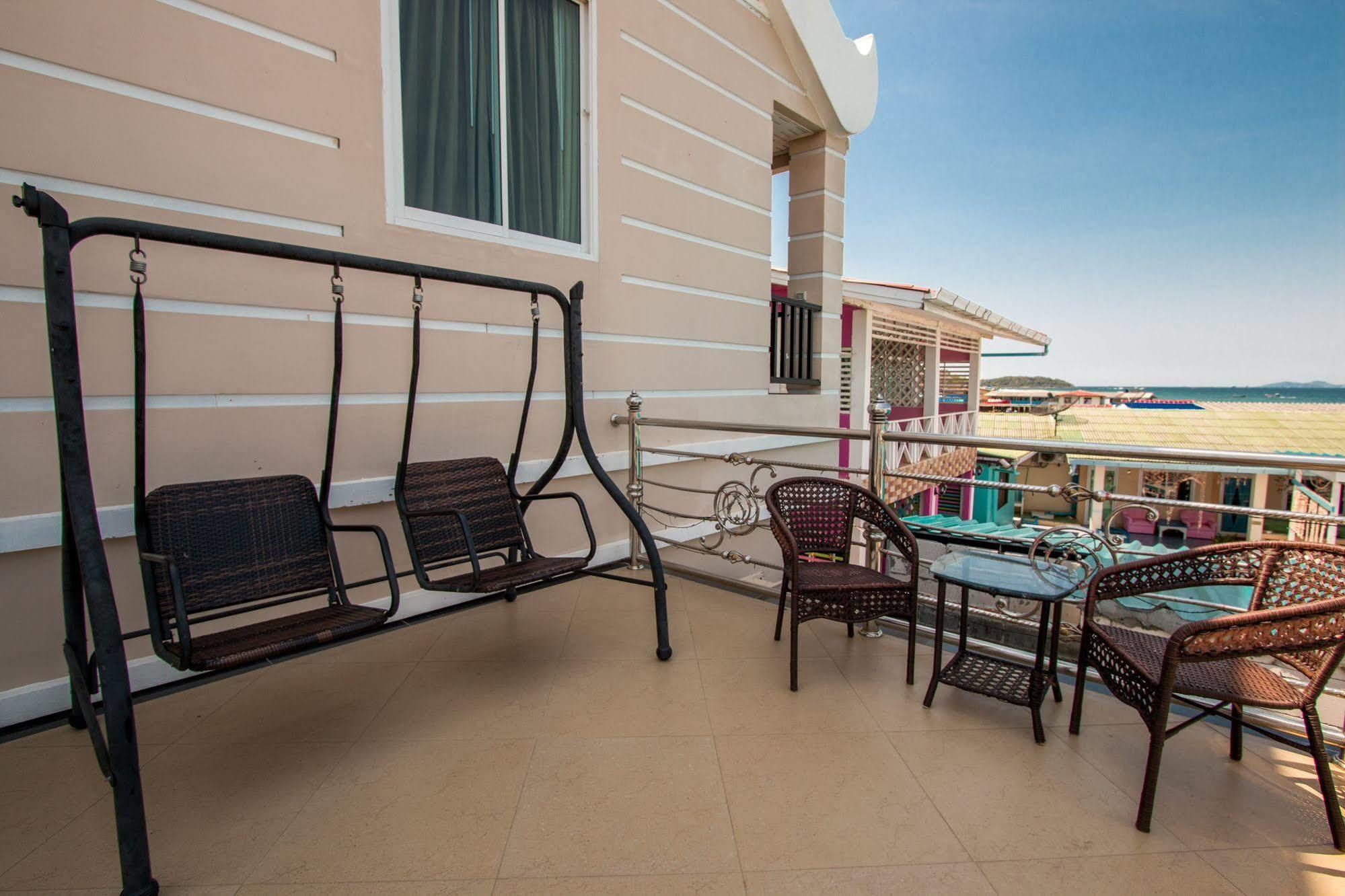 Suntosa Resort Ko Lan Bagian luar foto